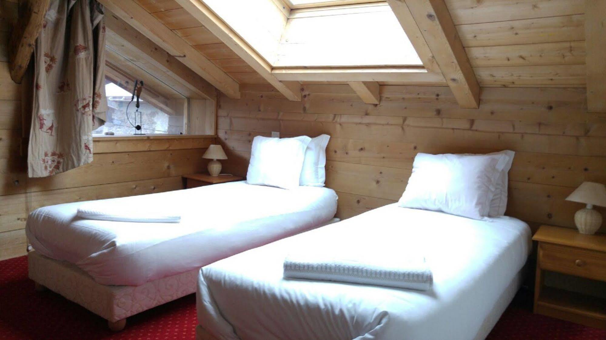 Chalet Pele - Alpes Travel - Central Chamonix - Sleeps 11 외부 사진